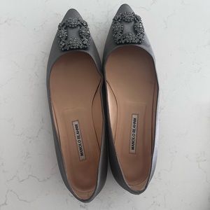Manolo Blahnik Hangisi flat 41.5